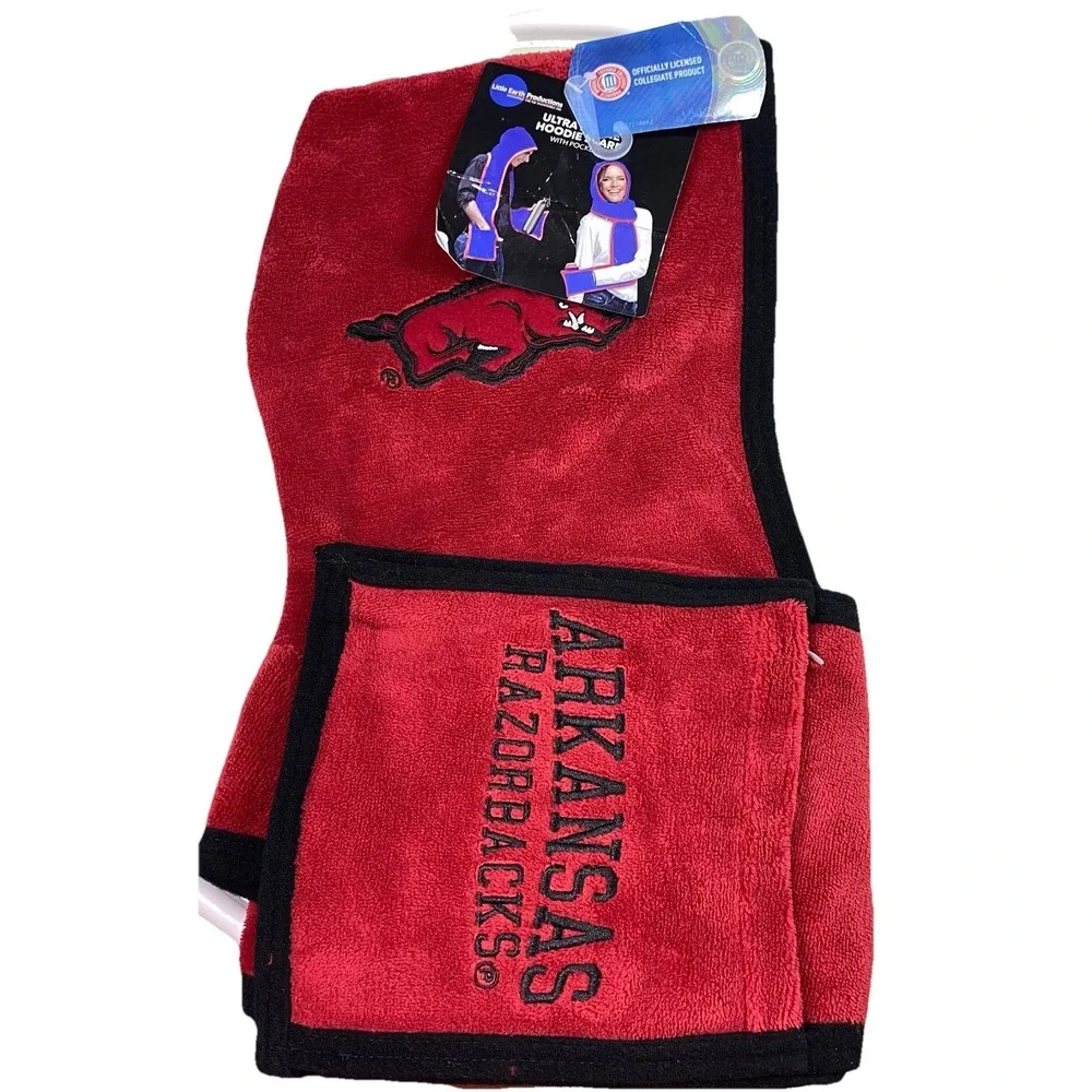 ARKANSAS RAZORBACKS Red Ultra Fleece Hoodie Scarf With Pockets -NCAA -‎ NWT